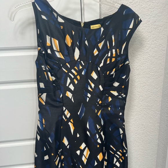 Tahari work dress size 2 - Picture 2 of 6